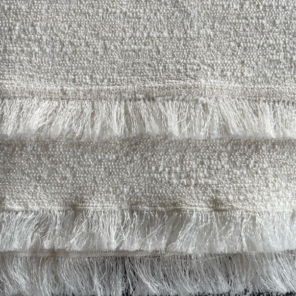 GUC -,ANN TAYLOR - Medium Top. - Picture 3 of 9